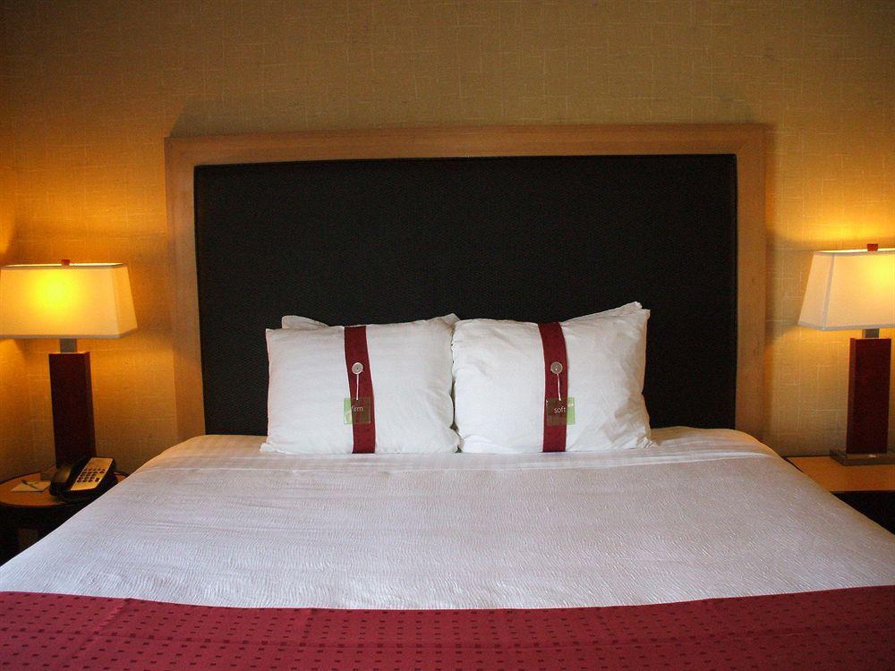 Holiday Inn Boise Airport By Ihg Habitación foto